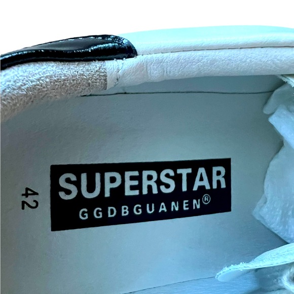 GOLDEN GOOSE
WOMEN'S SUPER-STAR SNEAKERS Size 42 or US 11.5 - Picture 8 of 10